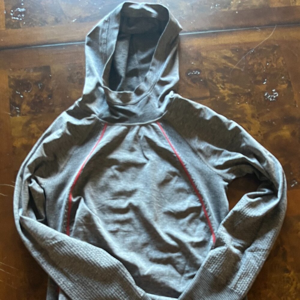 Women's Large Nike Pro Hooded Athletic Top - Stretchy and Warm